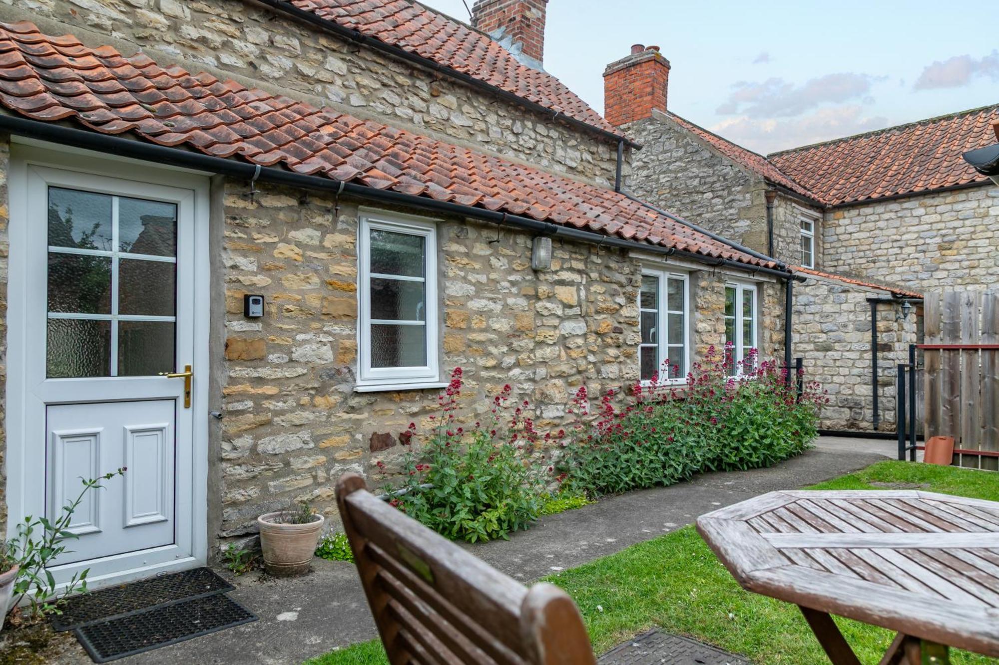 Pretty Yorkshire Stone Cottage Harome Экстерьер фото